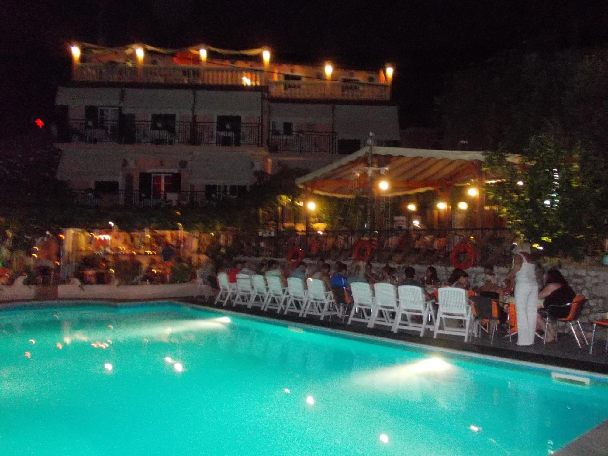 Aparthotel Argo Pool & Bar Benitses  Exteriér fotografie