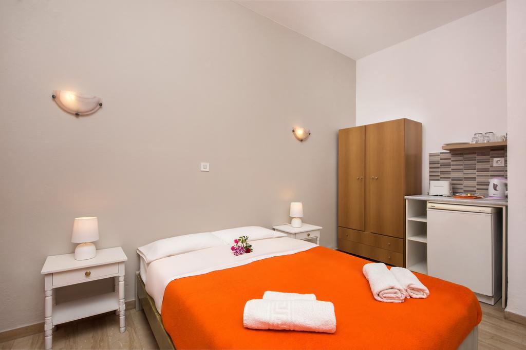 Aparthotel Argo Pool & Bar Benitses  Exteriér fotografie